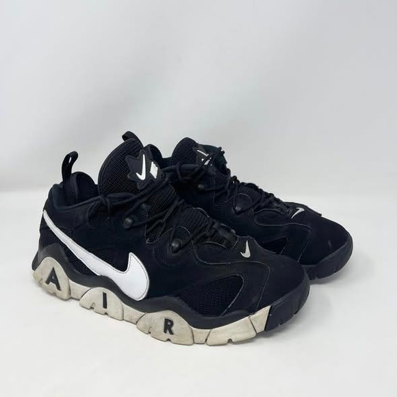 Nike Air Barrage Low Sneaker Mens 11.5 Black White Athletic CD7510-001